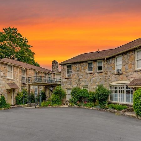 Echo Mountain Inn Hendersonville Buitenkant foto