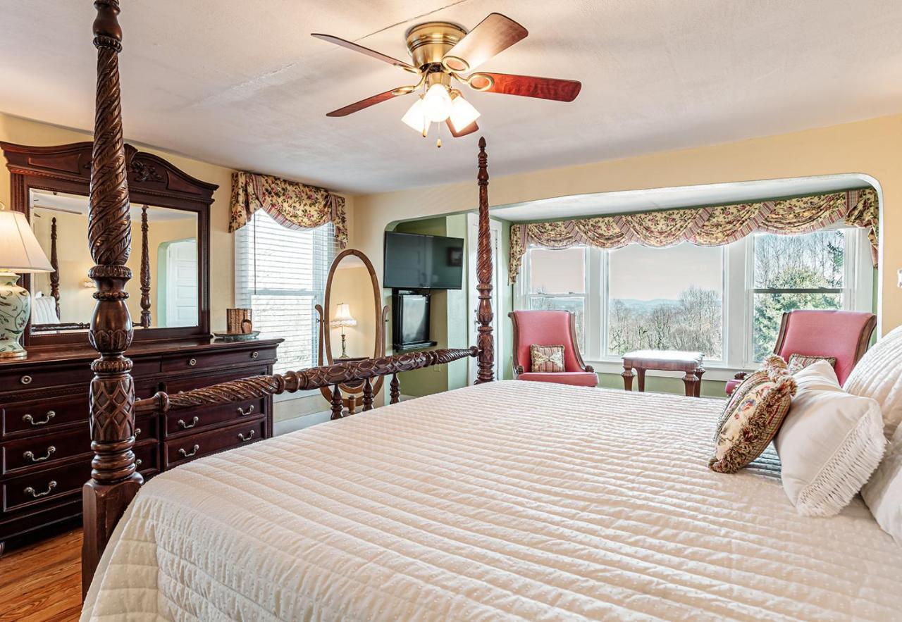 Echo Mountain Inn Hendersonville Buitenkant foto