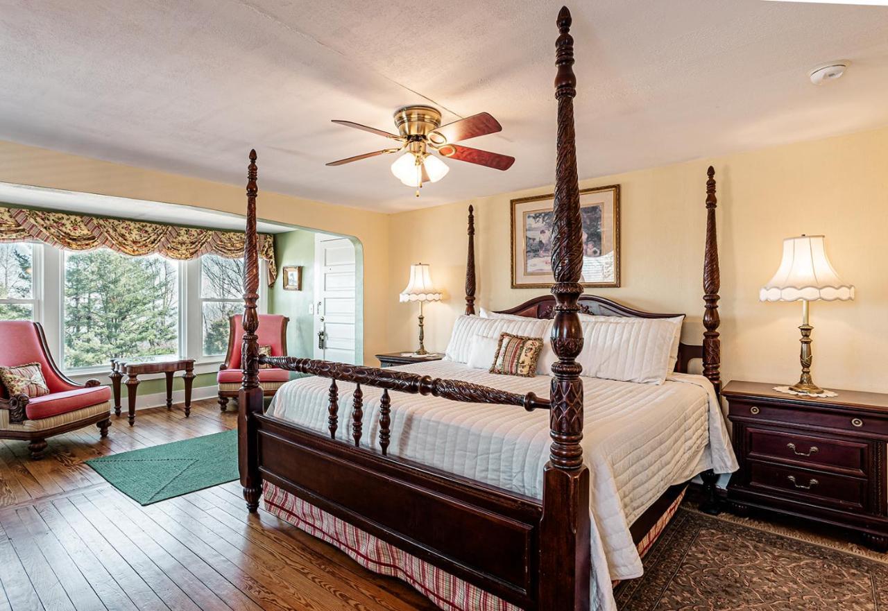 Echo Mountain Inn Hendersonville Buitenkant foto