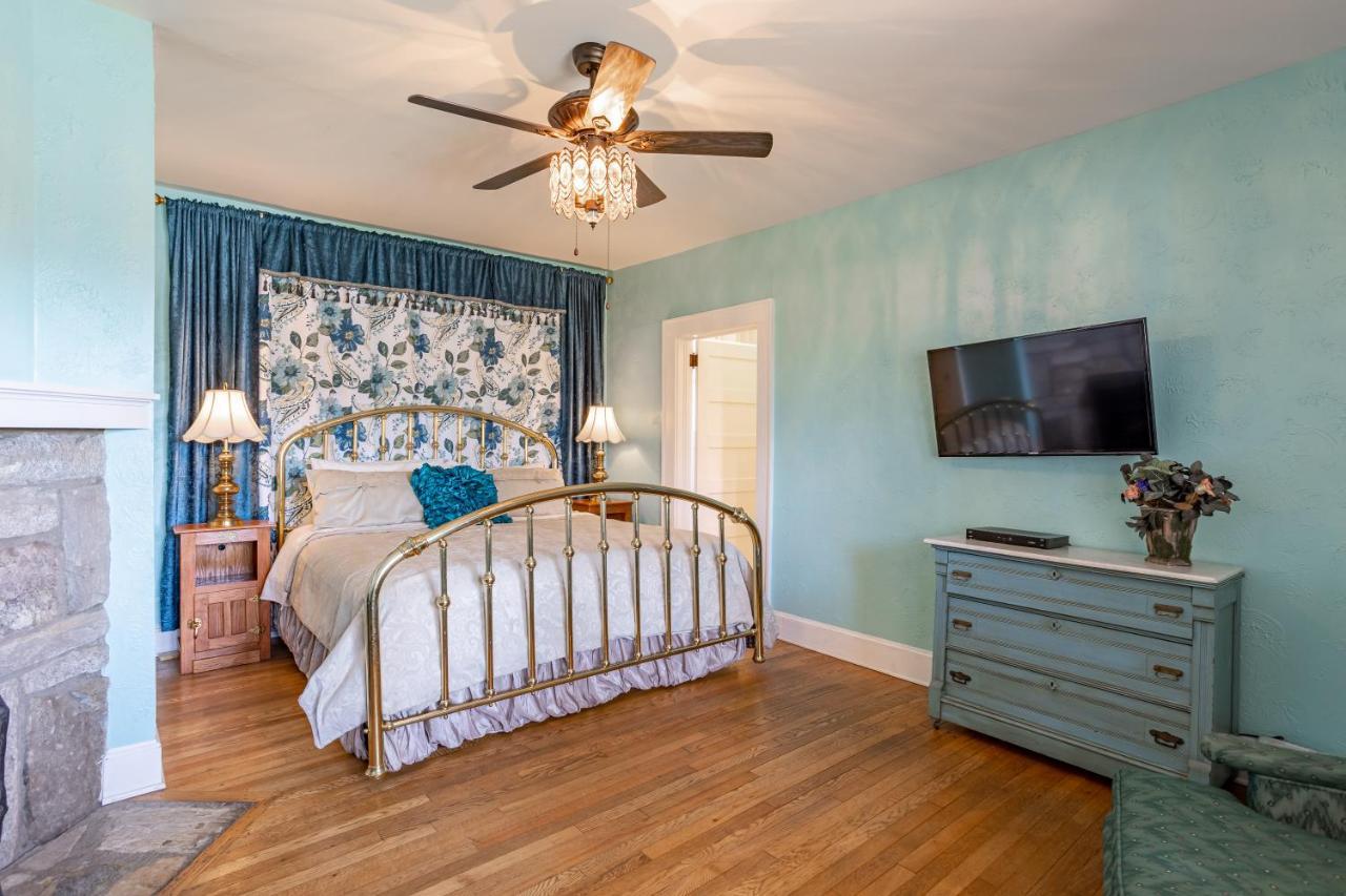 Echo Mountain Inn Hendersonville Buitenkant foto