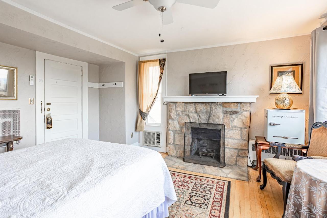 Echo Mountain Inn Hendersonville Buitenkant foto